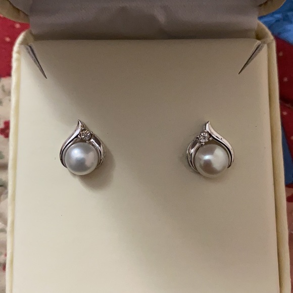 Necklace and earrings set - Picture 6 of 6